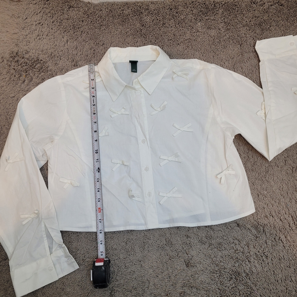 Wild Fable White Button Down Shirt with Bow Accents - Picture 6 of 8
